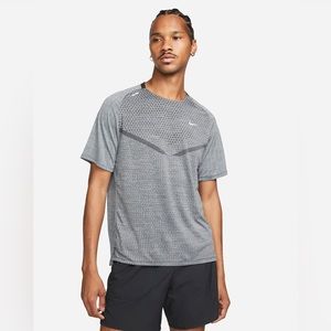 Nike TechKnit Dri-FIT ADV Short-Sleeve Running Top Grey DM4753-010